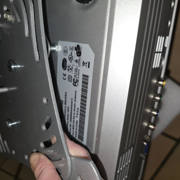 Optoma New In Box Projector With Mount - Picture 10 of 13